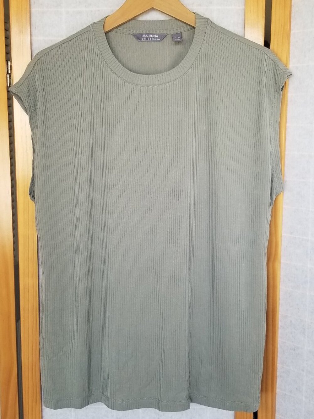 Lisa Rinna Collection Sage Green Ribbed Top Size XL Modal